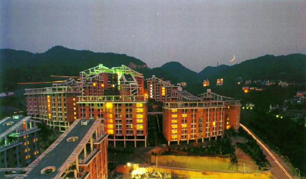 云南工商学院