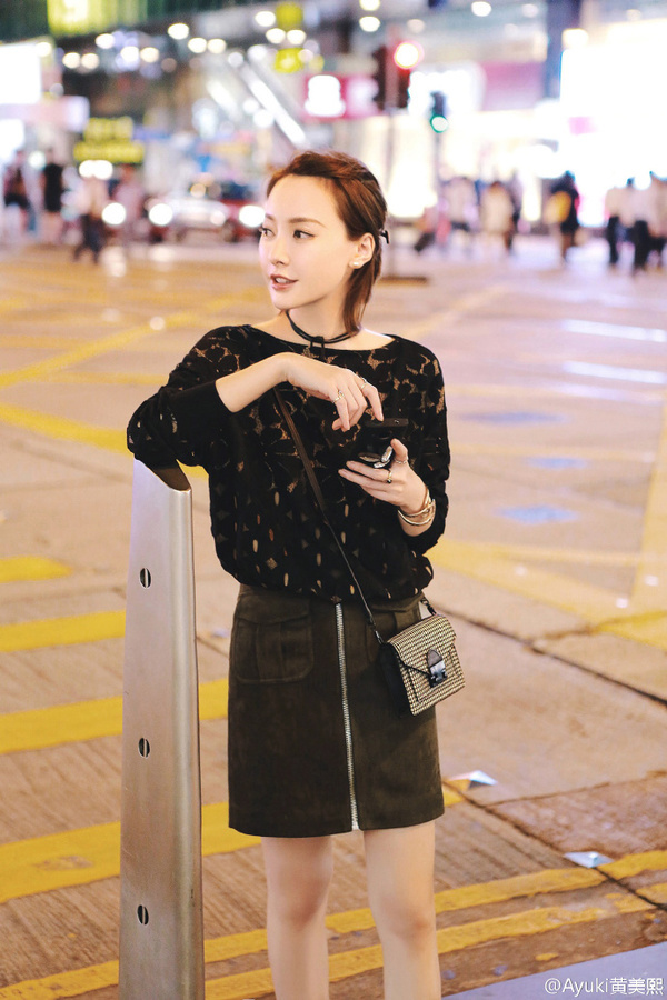 网络人物:瑞丽首席黄美熙海量私房照流出